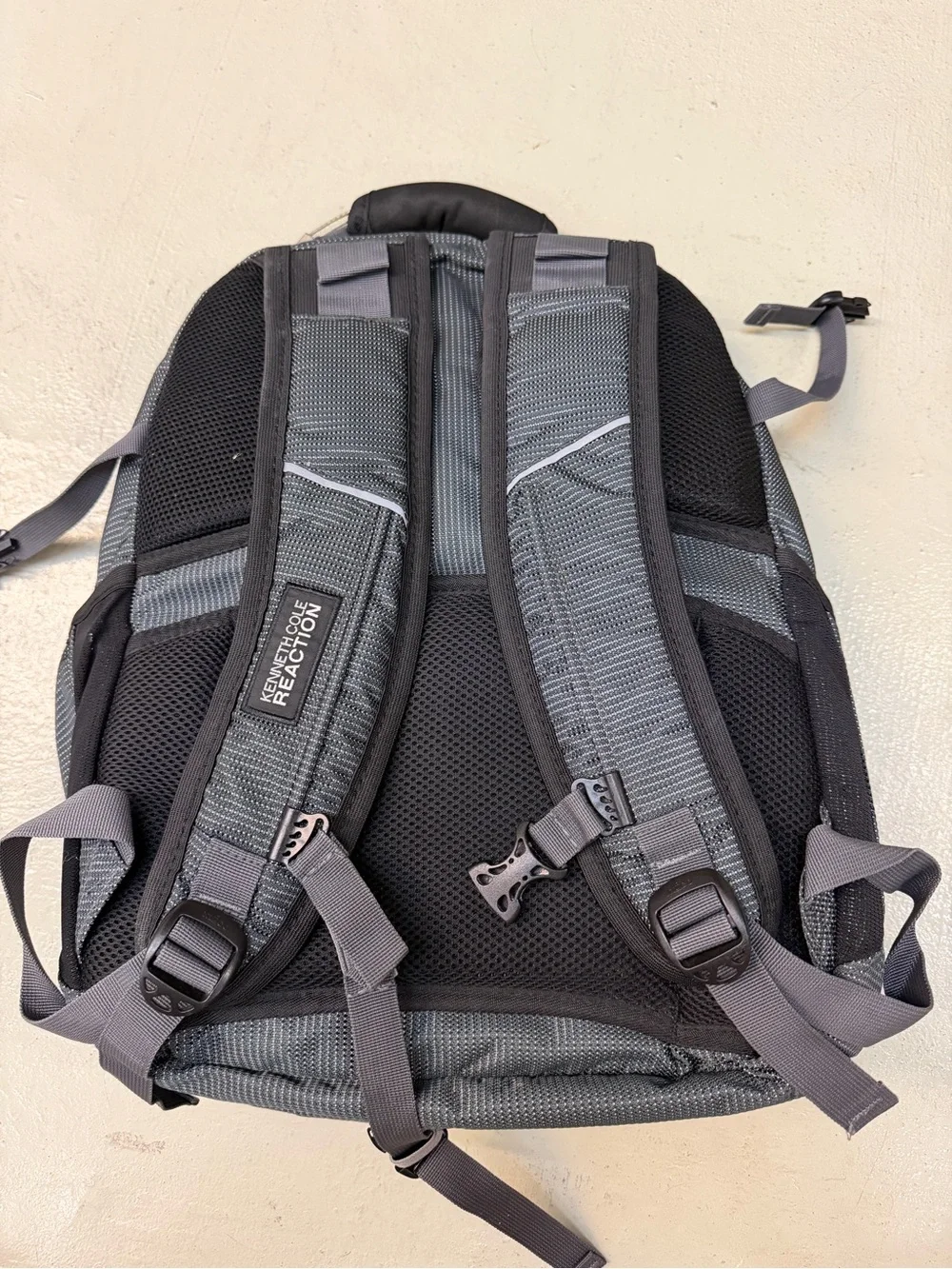 Kenneth Cole Reaction Gray Multi-Compartment Laptop Backpack Travel Business Bag